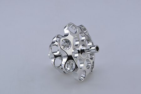 Qu'est-ce que le processus d'anodisation du titane et comment fonctionne-t-il ?