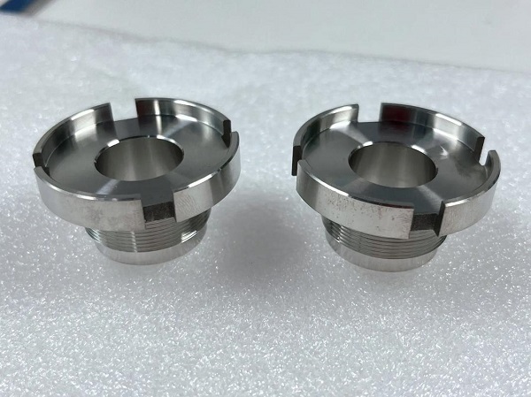 is stainless steel magnetic